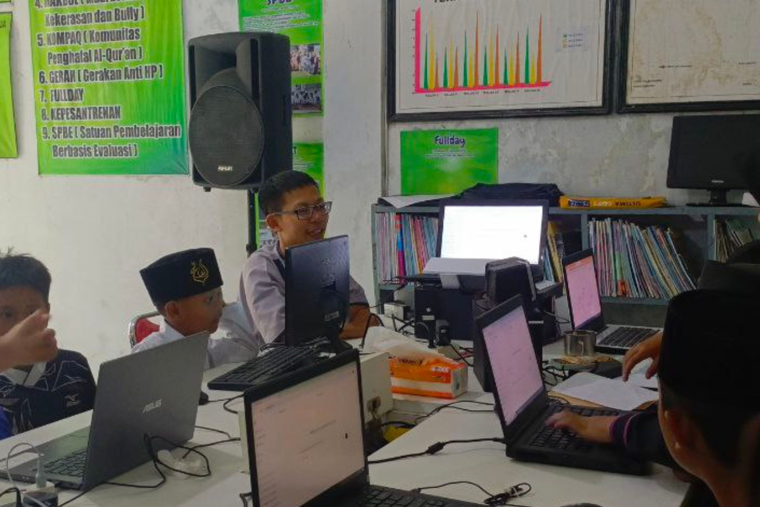 Pondok Digital Cintaraja: Membangun Generasi Melek Teknologi dari Desa